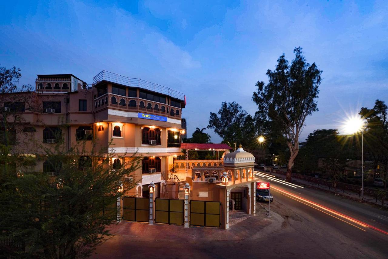 Fabhotel Prime Empire Palace Удайпур Екстериор снимка